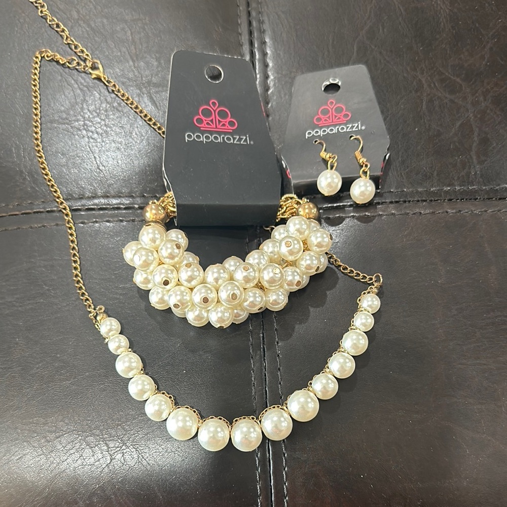 Paparazzi Gold and Cream Pearl Jewelry Set